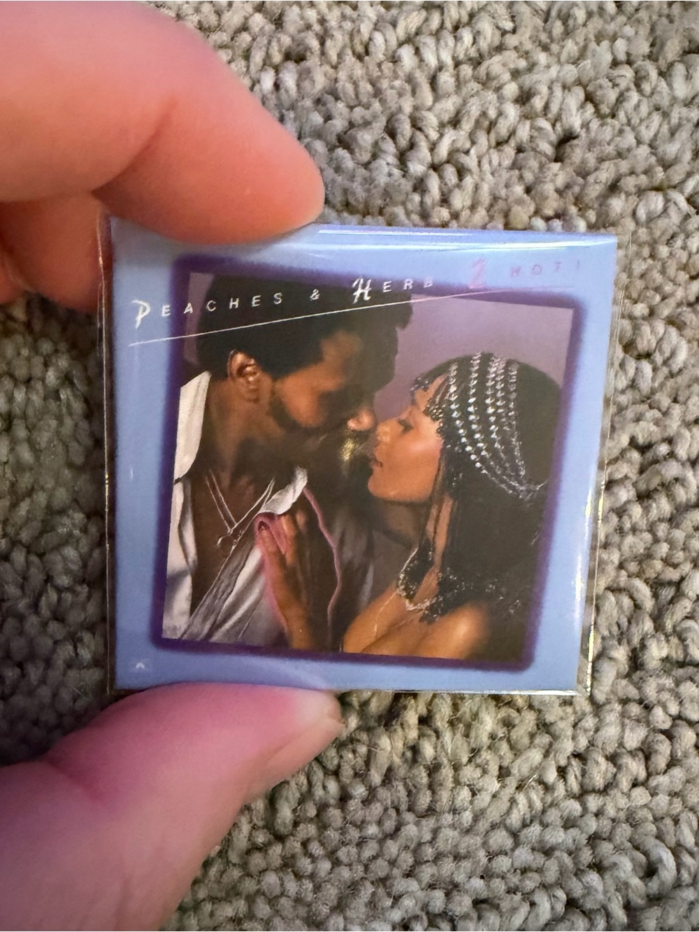 ZURU Mini Brands Vinyl Peaches & Herb “Shake Your Groove Thing” Mini Record